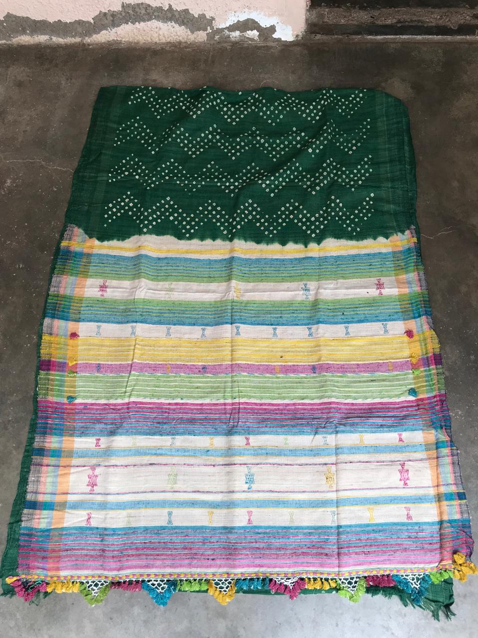 Avni | pure tussar bhujodi with bandhni work