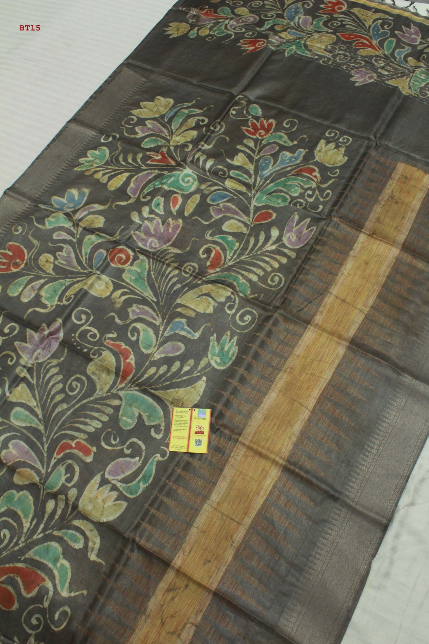 👆Pure Kosa Silk, Hand-batik Print Saree With Blouse Piece