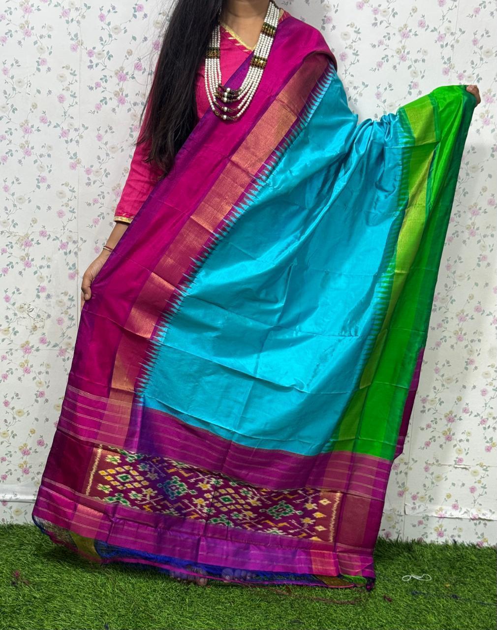 *IKKAT SILK DUPPATA*
*Length: 2.5 meters*
*Height: 36 inches*