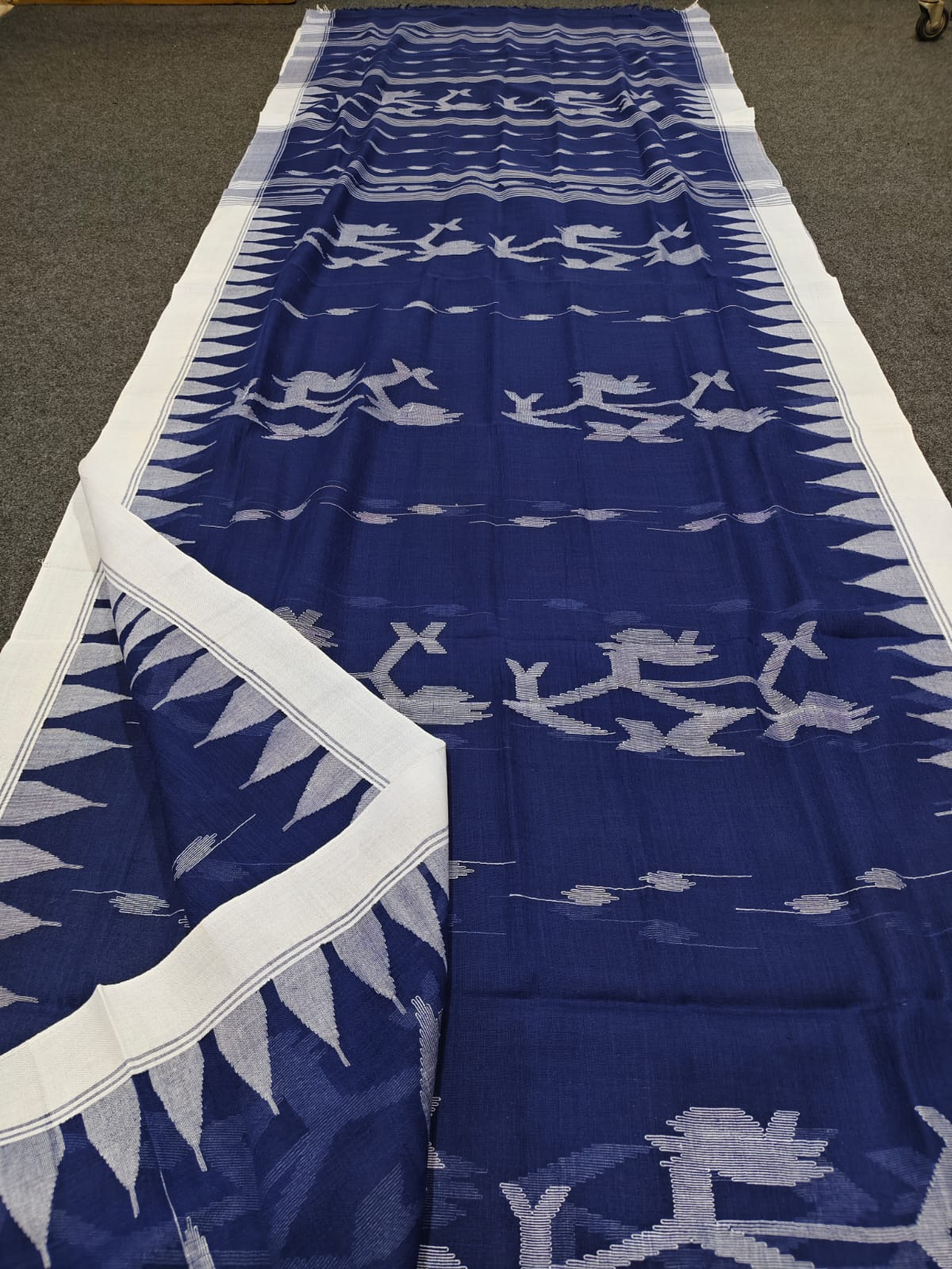 Authentic handloom
monipuri cotton saree
With bp