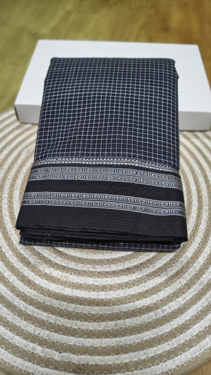 Handwoven patteda anchu saree in pure cotton