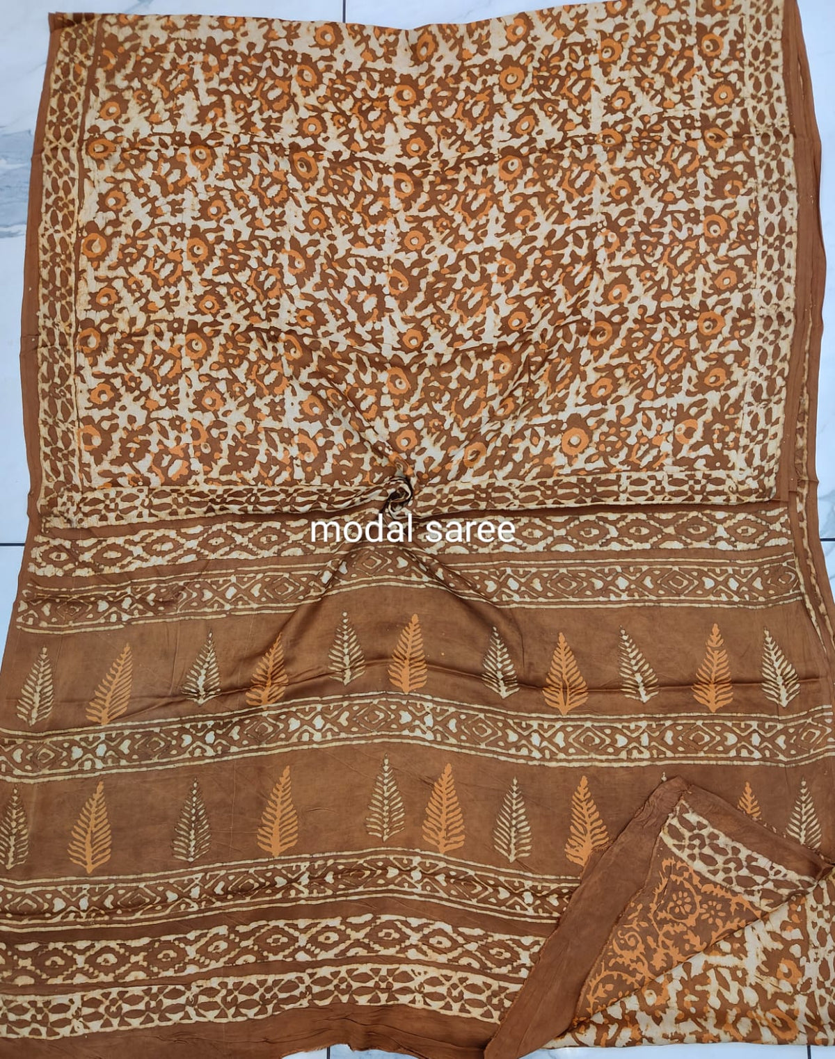 New Arrival Premium Modal Silk 2pc Suit
Top – Modal Silk (2.50 mtr)
Dupatta – Modal Silk (2.50 mtr)
Vanaspati Ajrakh
Kutch Ajrakh Elegant look | Premium Quality | Festive & Party Wear