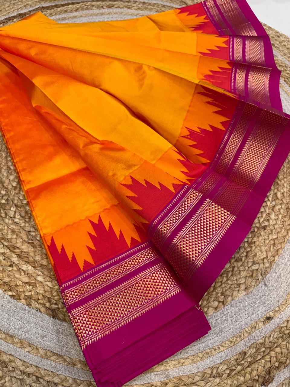 *Big Temple Border Ilkal*
Exclusive silk ilkal saree
Pure silk big temple border design superior quality ilkal saree
With contrast blouse
6.10mtrs length
Full body pure silk Border, pallu & blouse semi silk