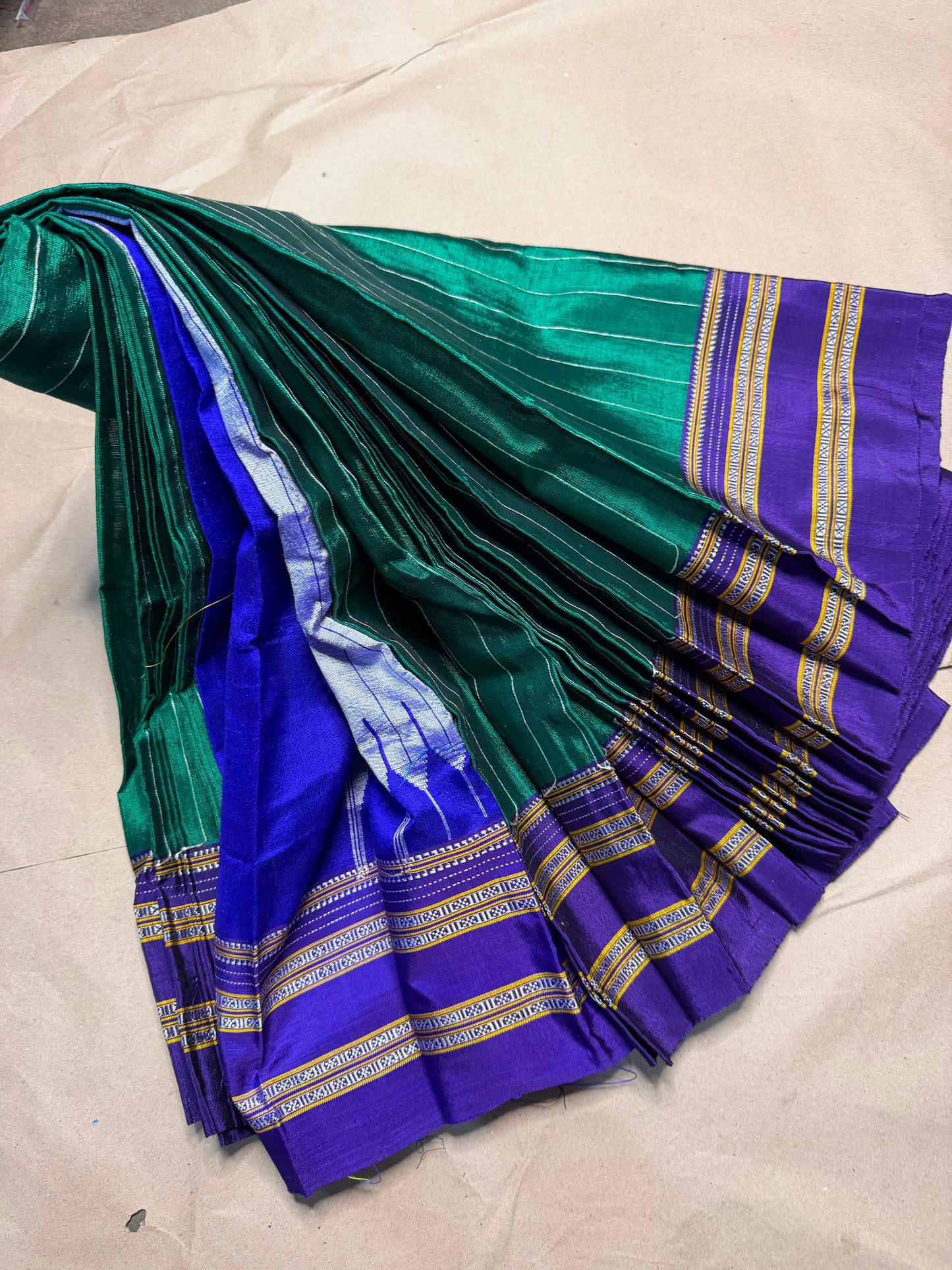 Material - viscos by cotton with Cotton By Cottan
Border - *Gayatri And Chikki Big border
Saree Name -ilkal special Gayatri saree
Pallu -*silk pallu*
Blouse -running
Handloom - *Hand Loom*
Saree length- 7.2