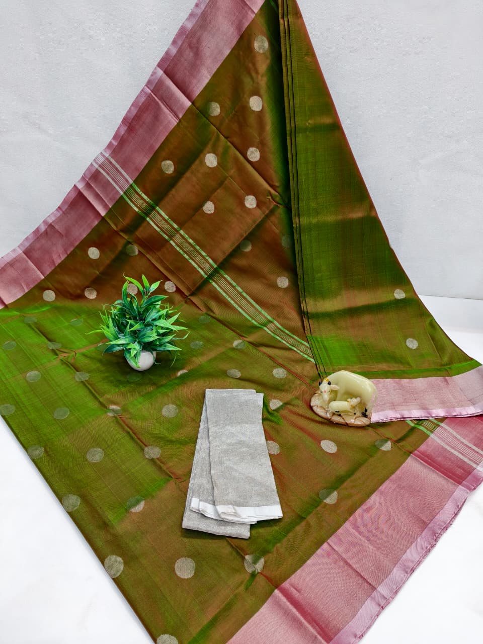 Utpala | Pure silk uppada with dollar buttis