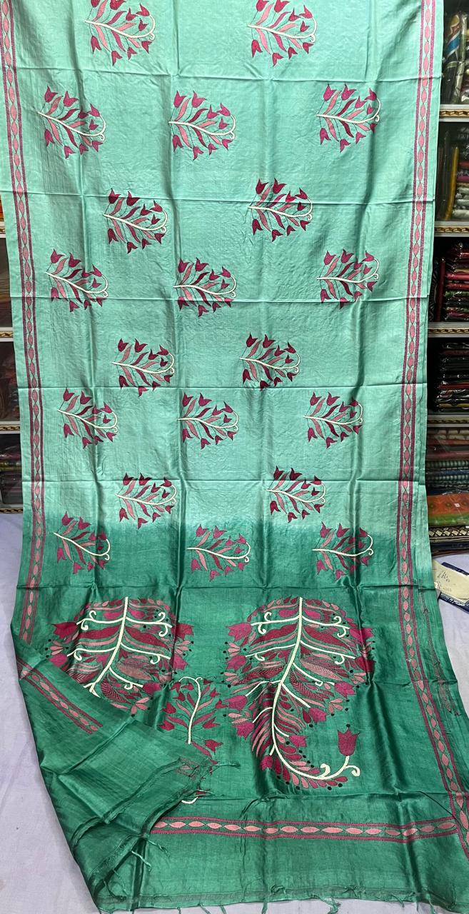 Available tashar katha stich saree
With bp
With silk mark