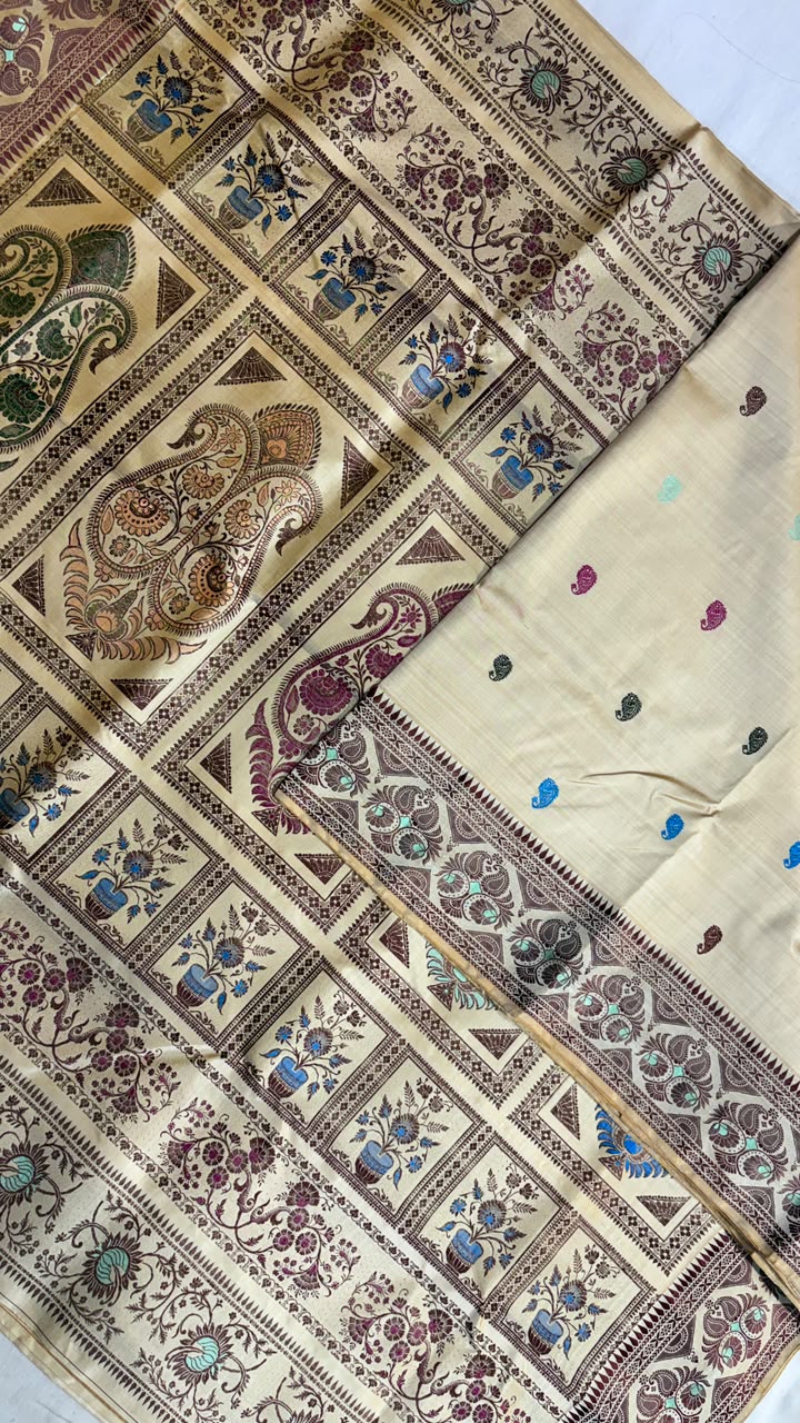 Baluchari sarees.
Material silk with bp.
With silkmark.