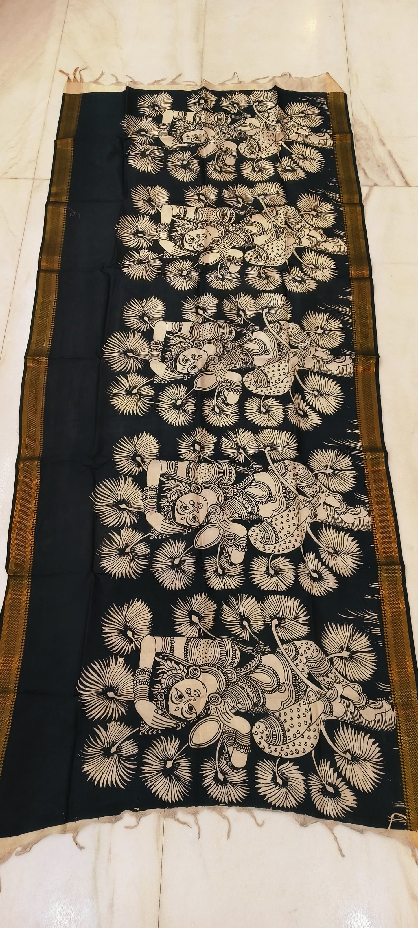 Kaarunya | Kalamkari dupatta on mangalagiri silk