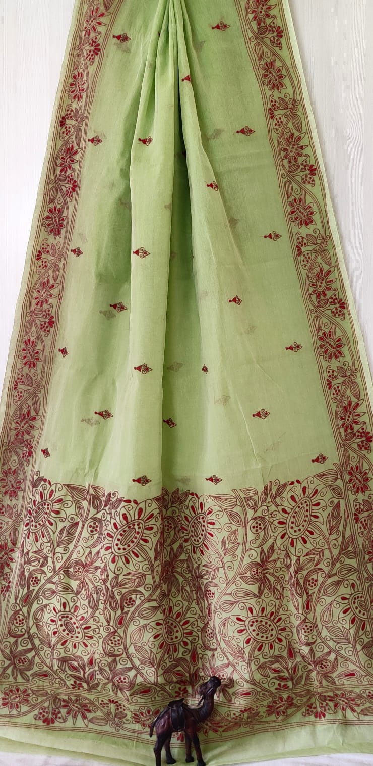 Very Exclusive Hand kantha stitch work on Premium Quality pure cotton saree
Without blouse piece
Very demanding saree❤️
Book your order soon