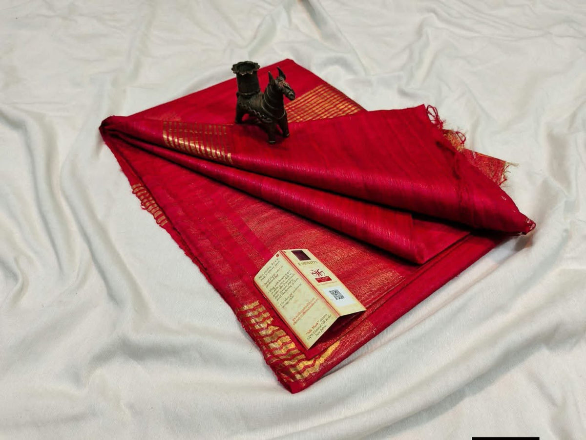 Pure tussar ghicha silk handloom saree with blouse pc.
Silk mark tag