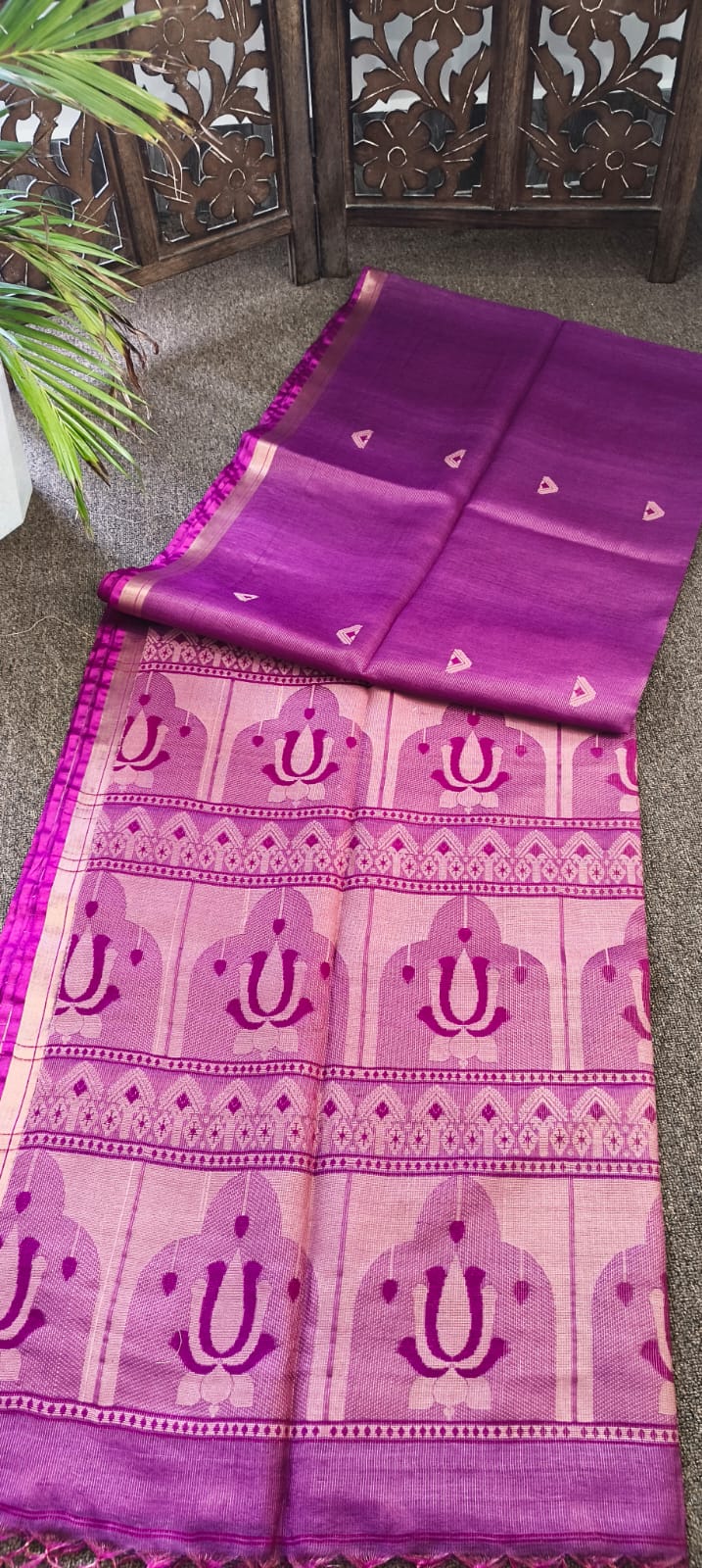 Tissu tussar jamdani
Pure gachi tussar
With bp