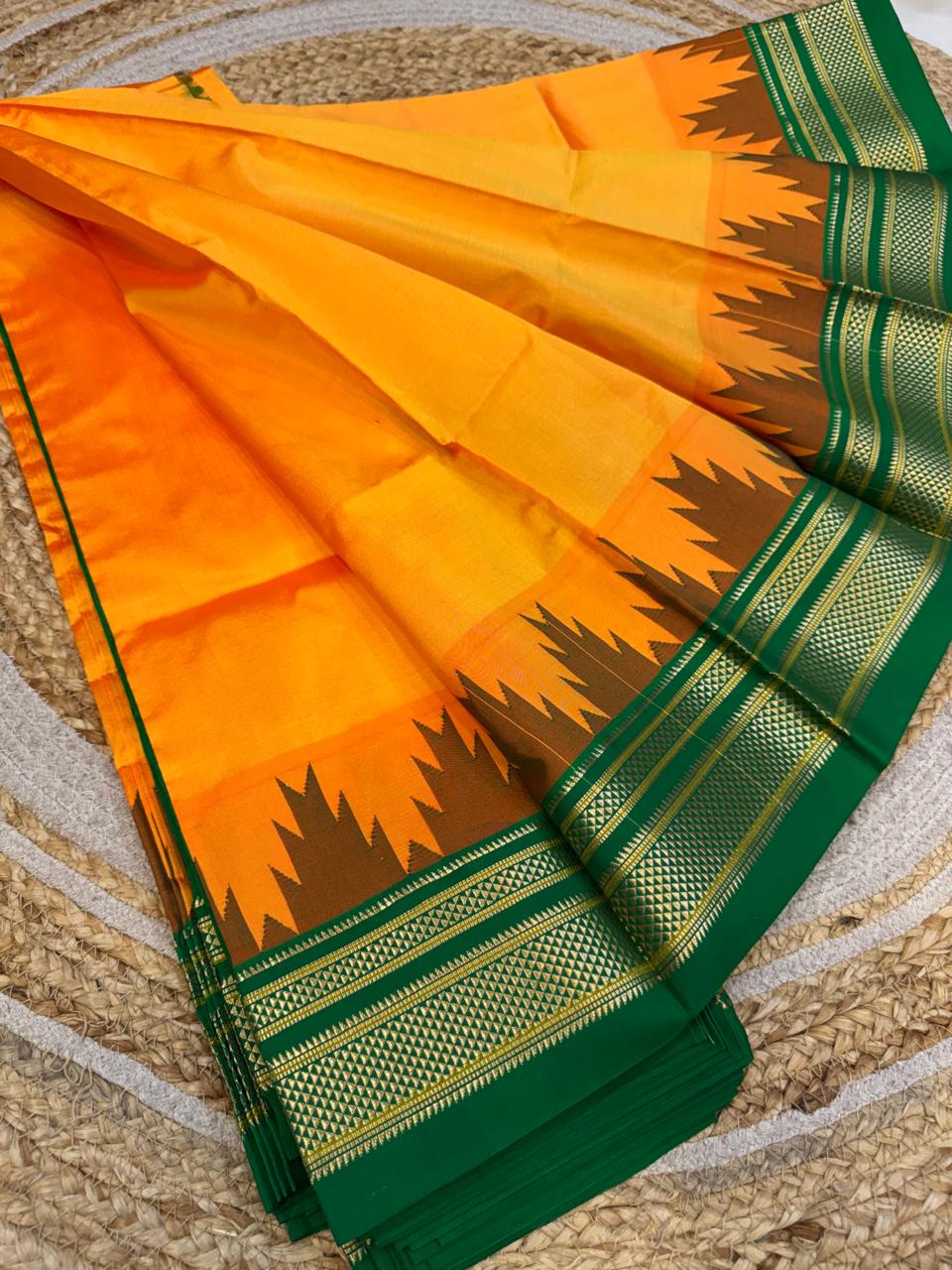*Big Temple Border Ilkal*
Exclusive silk ilkal saree
Pure silk big temple border design superior quality ilkal saree
With contrast blouse
6.10mtrs length
Full body pure silk Border, pallu & blouse semi silk