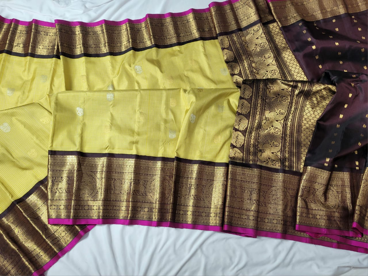 Abhmya | Pure Pattu Gadwal Sarees