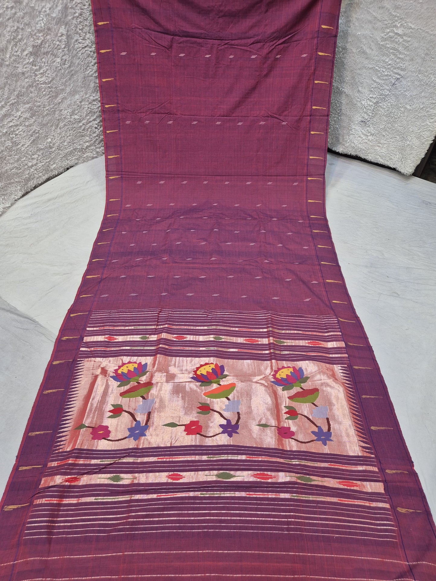Ek muniya
cotton handwoven
paithanis