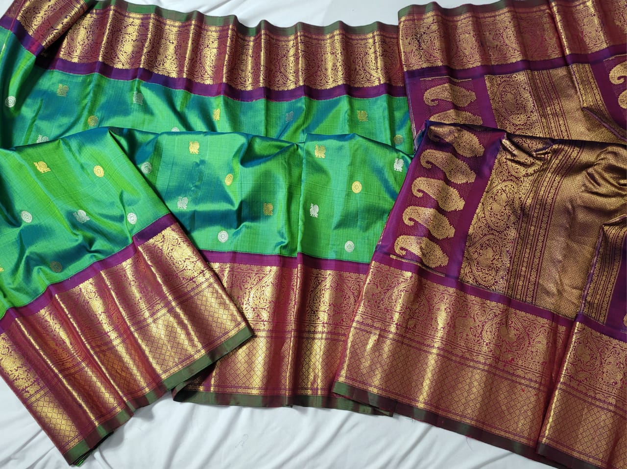 Abhitha | Pure Pattu Gadwal Sarees