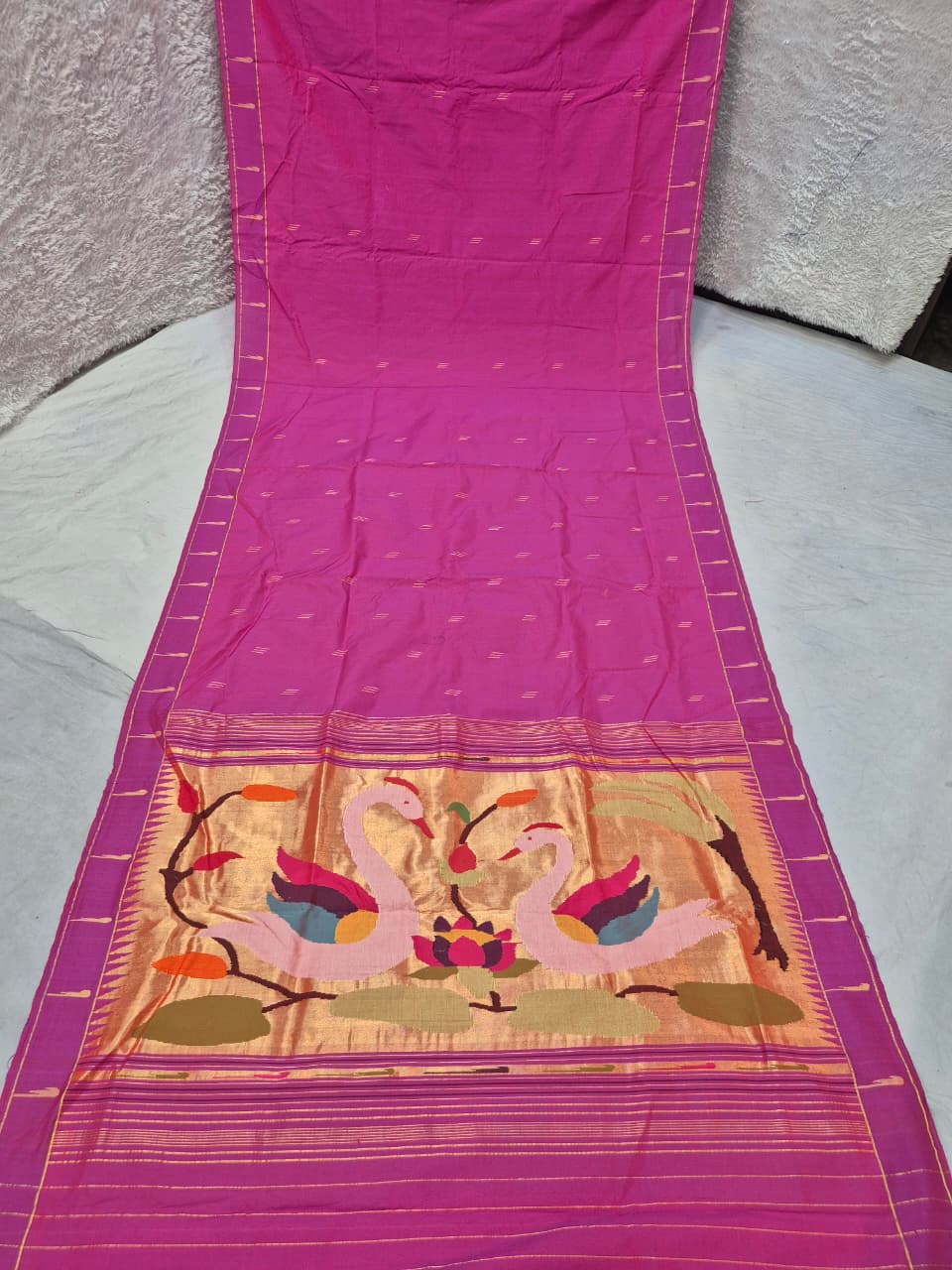 Ek muniya
cotton handwoven
paithanis
