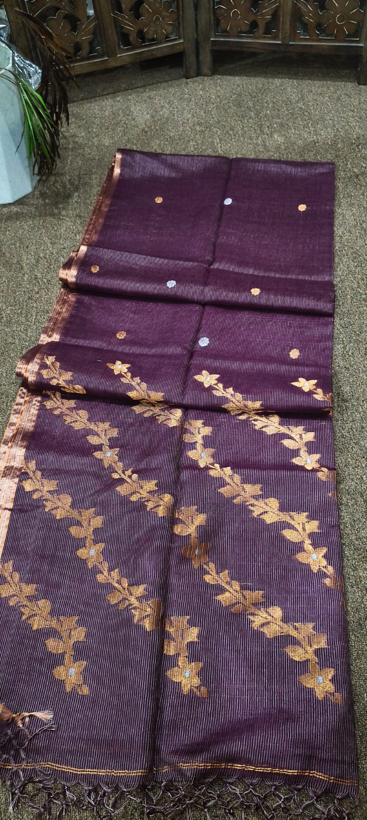 Tissu tussar jamdani
Pure gachi tussar
With bp