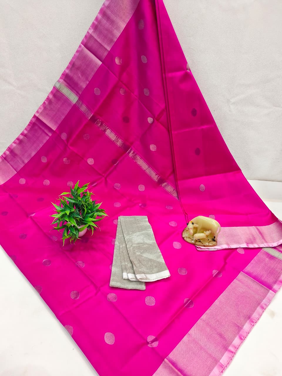 Urmila | Pure silk uppada with dollar buttis