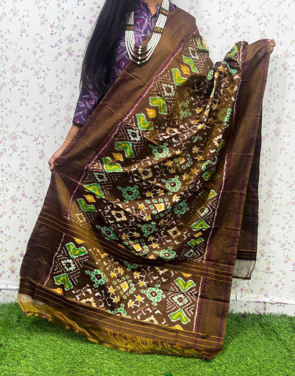 *IKKAT SILK DUPPATA*
*Length: 2.5 meters*
*Height: 36 inches*