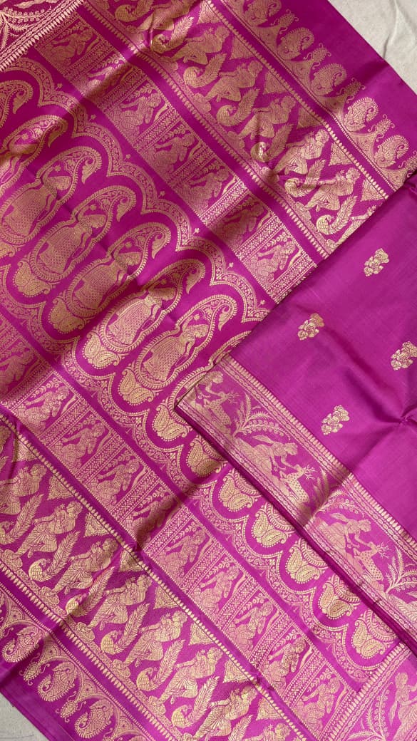 Baluchari sarees.
Material silk with bp.
With silkmark.