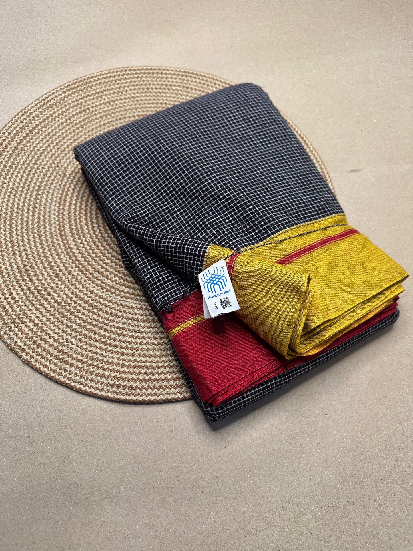 Parnika | Patteda Anchu Saree