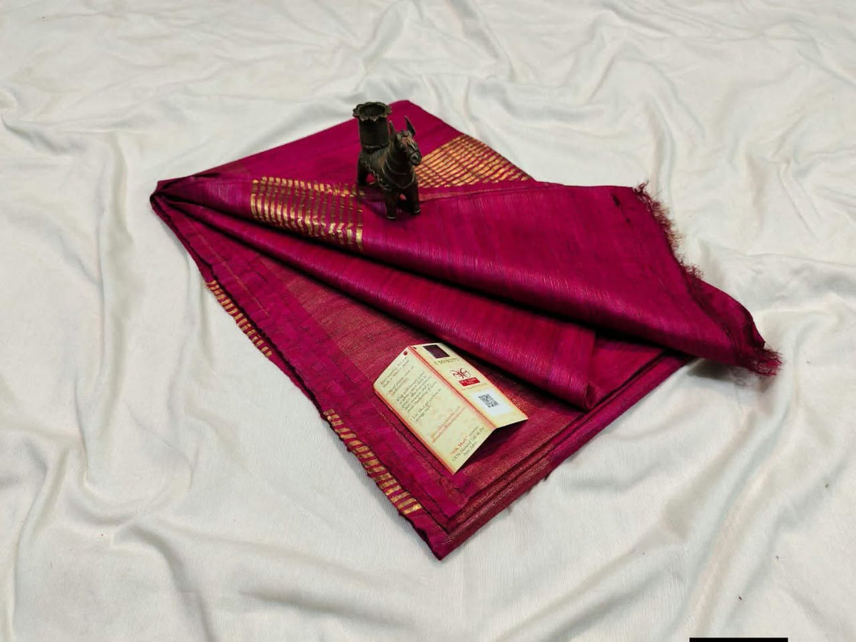 Pure tussar ghicha silk handloom saree with blouse pc.
Silk mark tag