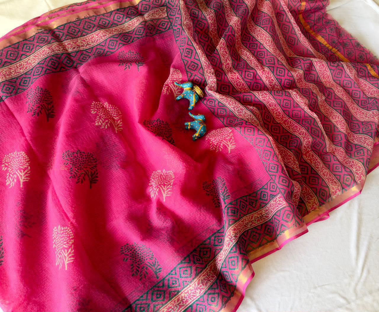 Summer special collection
Vanaspati ajark print
Kota saree new collection of Bagru print
New collection Saree Kota Doriya .
Hand made
Block print , Dabu print , Bagru print , vaspati print, ajark prijt
Saree length 5.5 mtr
Blouse. 80cm
Hand block printed.
