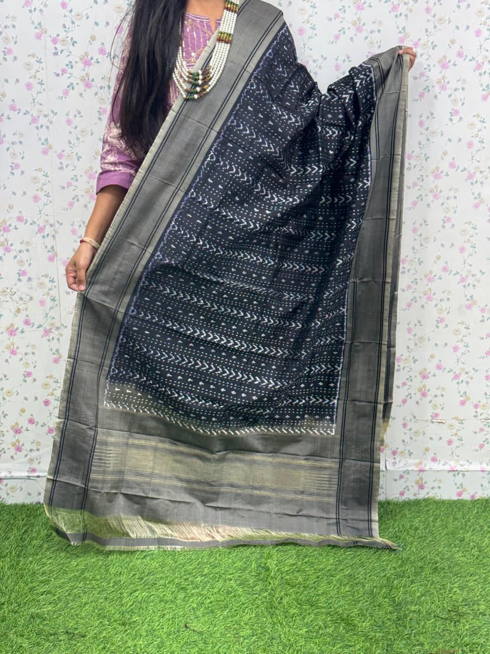 Igi | Ikat Pure Silk Dupatta