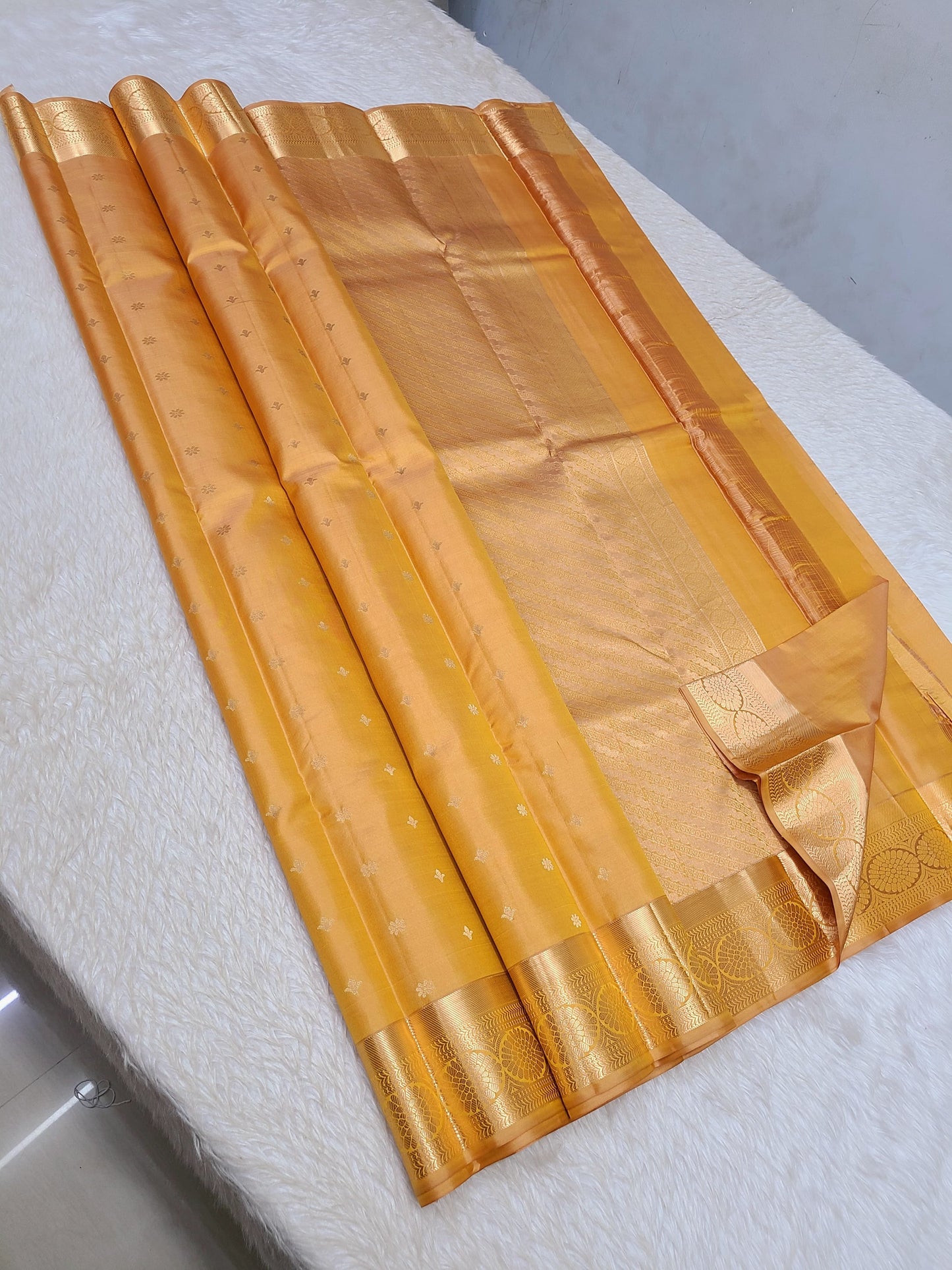 Aarlata | Kanjeevaram pure silk saree