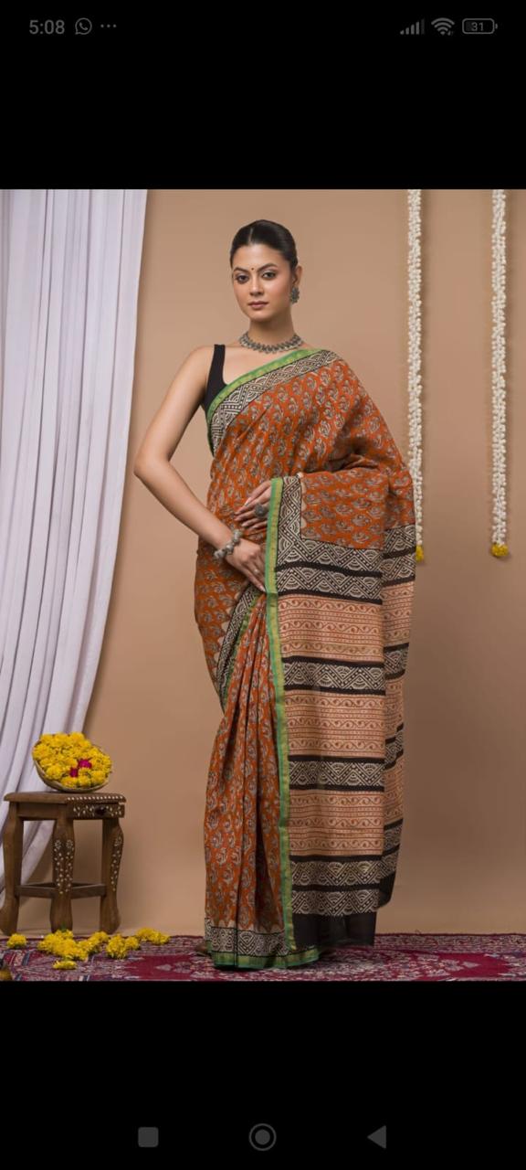 Chanderi silk sarees traditional collection
Hand block printed chanderi silk Sarees with blouse
Natural dye n color
Super quality:,fine fabric:,
Size- 6.5