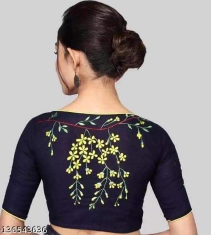 Chia | embroidered blouse