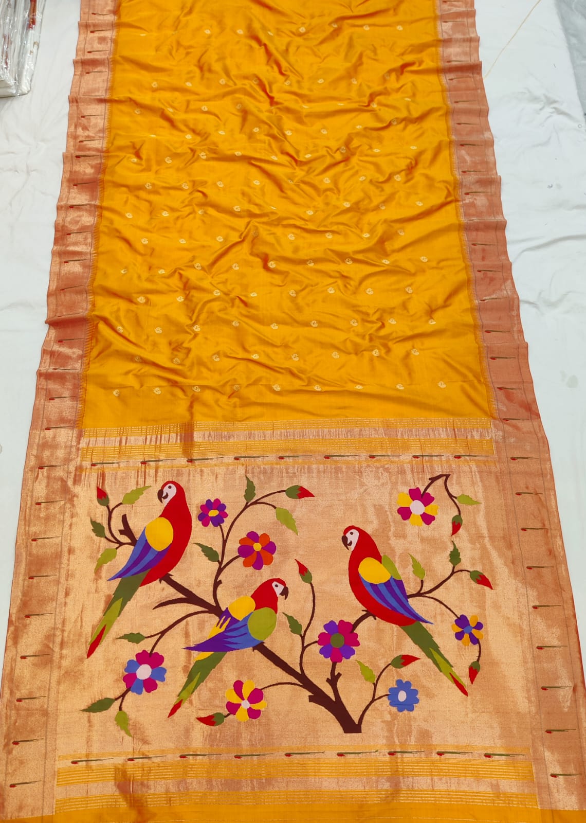 Ayrupa | Ek Muniya Paithani Saree