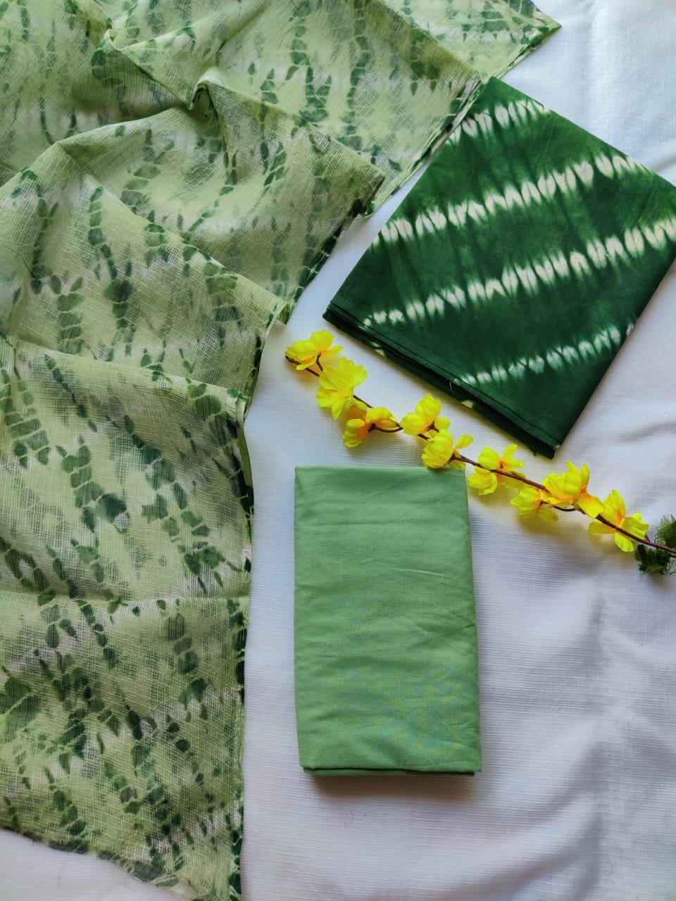 Block printed cotton suit with kota doriya duppta
Top @ bottom *cotton*
Duptta *kota doriya*