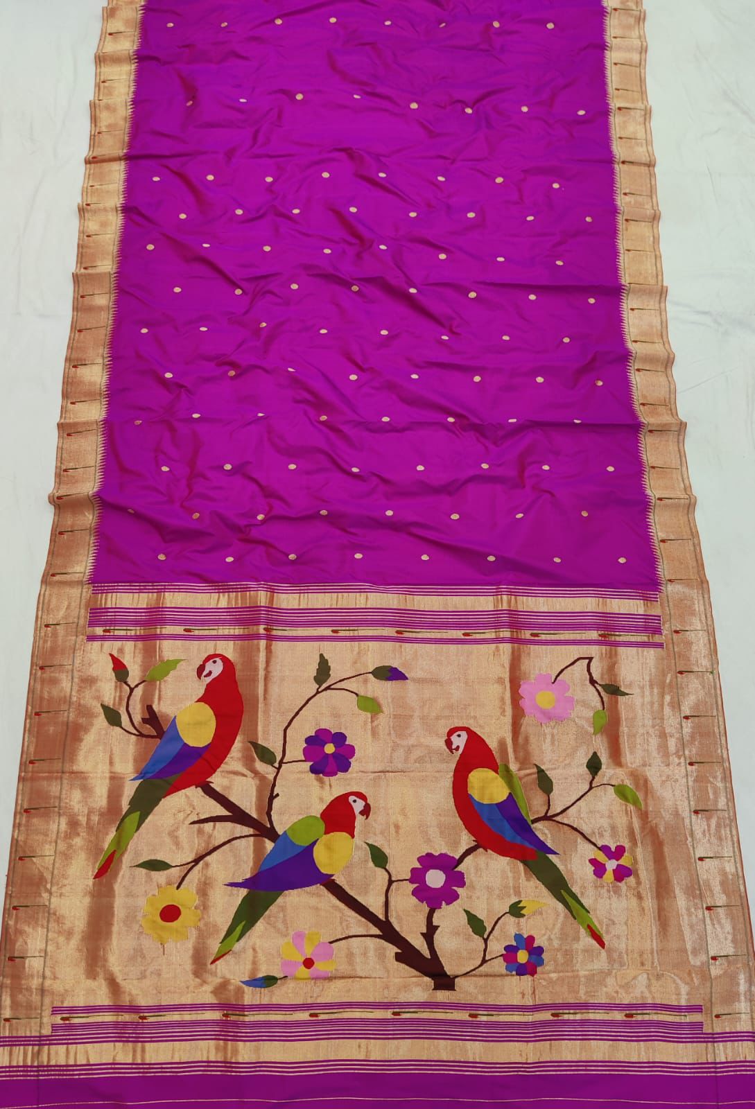 Ayrekha | Ek Muniya Paithani Saree