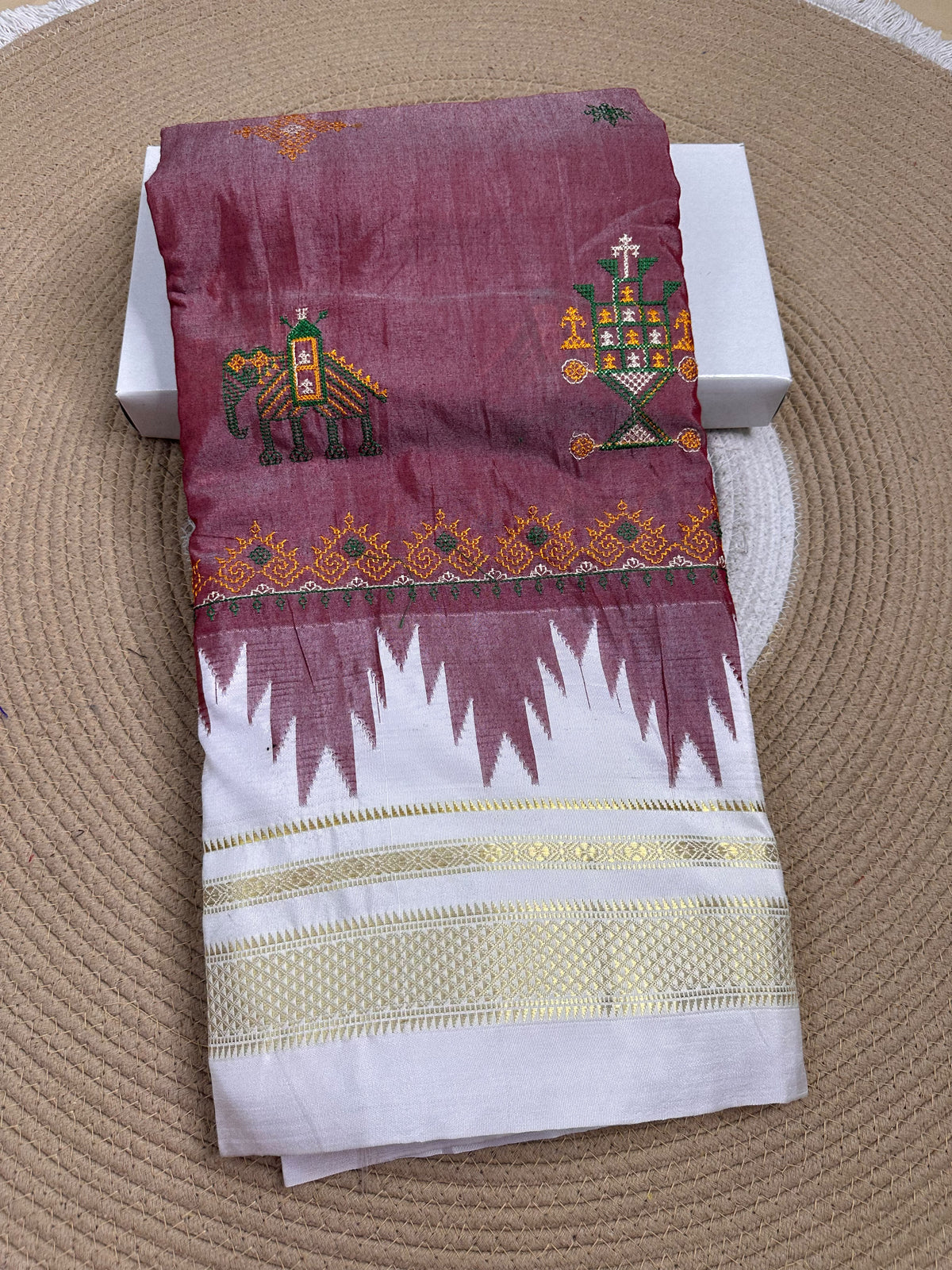 Material - Maserised cotton
Border - Temple border, Chikki Paras
Saree Name -Tana warpa kasuti saree
Pallu -Ilkal pallu
Blouse -contrast
Handloom -no
Saree length- 6.2
