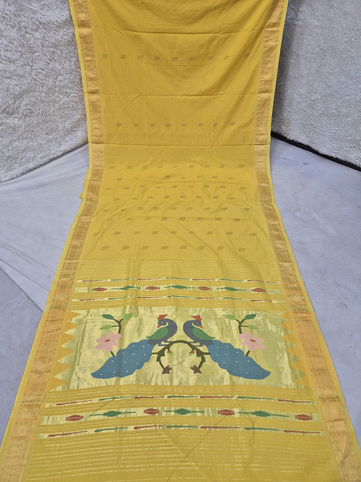Yeola cotton paithani*
Pure cotton
Handloom saree
Traditional Narali border
Running blouse
Shoulder butta