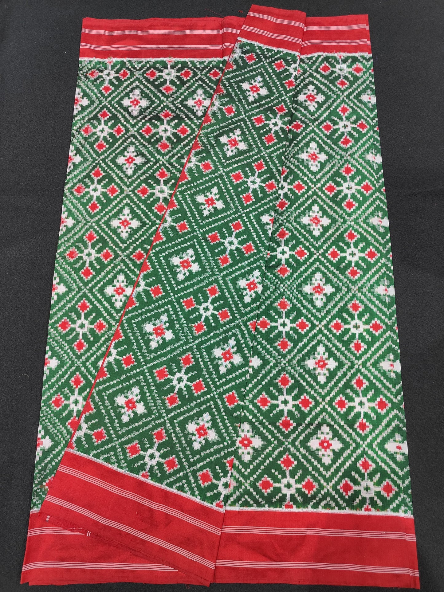 Trijyoti | Pure silk Telia Rumal Sarees