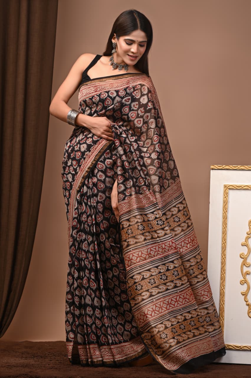 Chanderi silk sarees traditional collection
Hand block printed chanderi silk Sarees with blouse
Natural dye n color
Super quality:,fine fabric:,
Size- 6.5