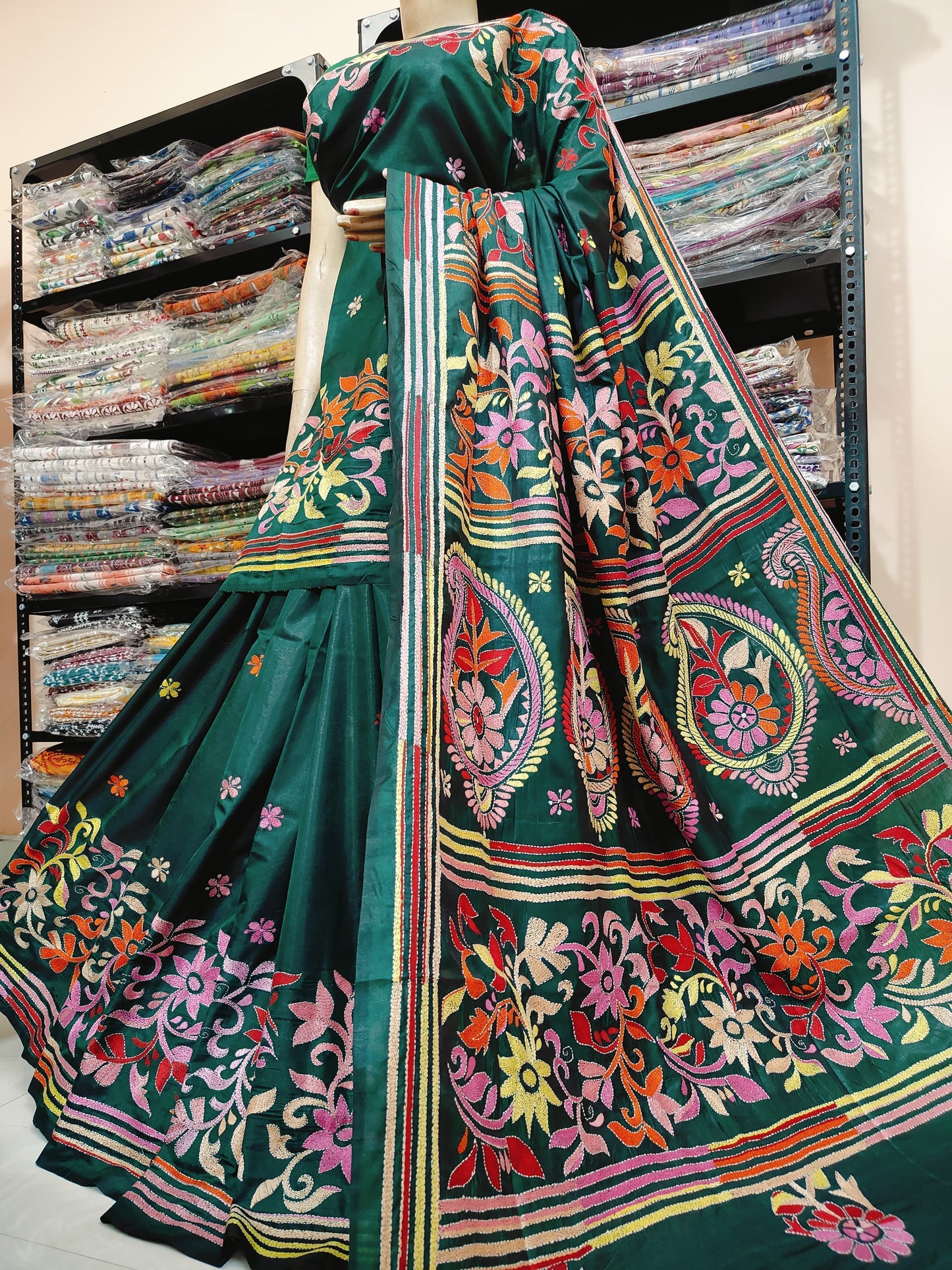 Traditional Shantiniketan hand Kanthastitch saree On
Belendend bangalore silk Material
With Kanthastitch Work Bp