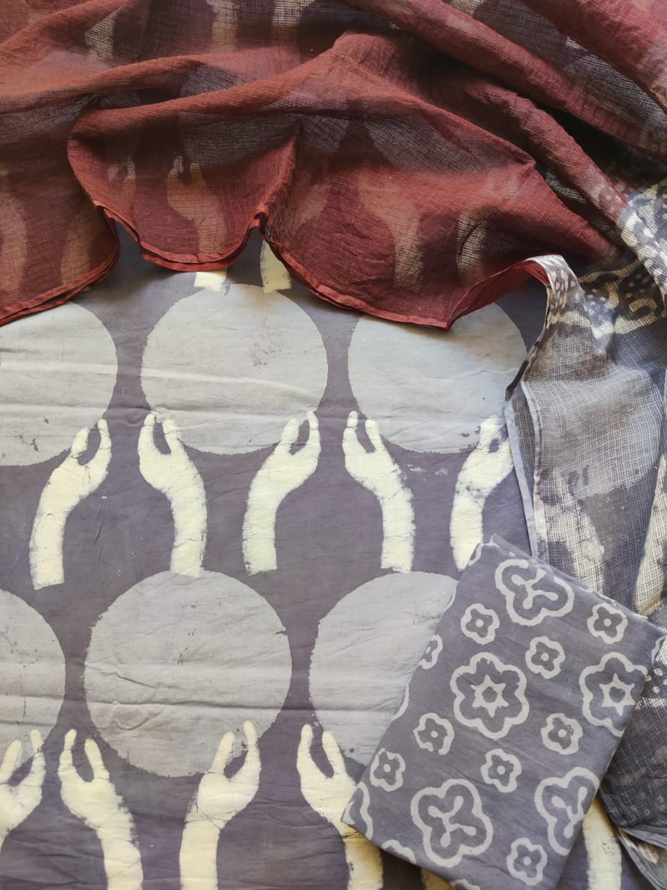 Now new arrivals
Block printed cotton suit with kota doriya duppta
Top @ bottom *cotton*
Duptta *kota doriya*
