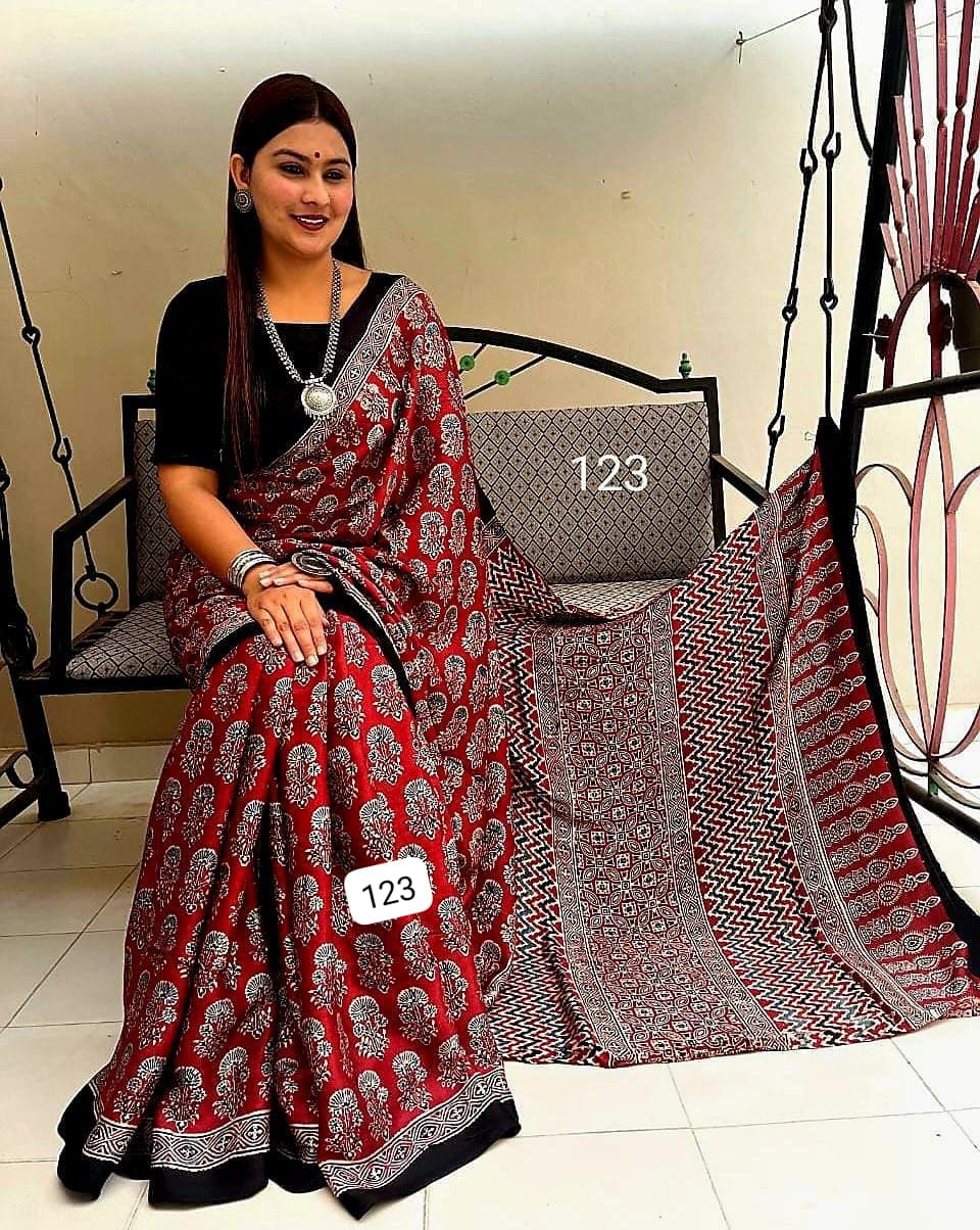 🥻 Pure Modal Silk Saree 🥻
🏕️ Natural / Vegetable Dyeing with Ajrakh Hand-Block Print
📦 All pics available
🎨 New colours / new patterns added 6.50...Full saree ..45..with