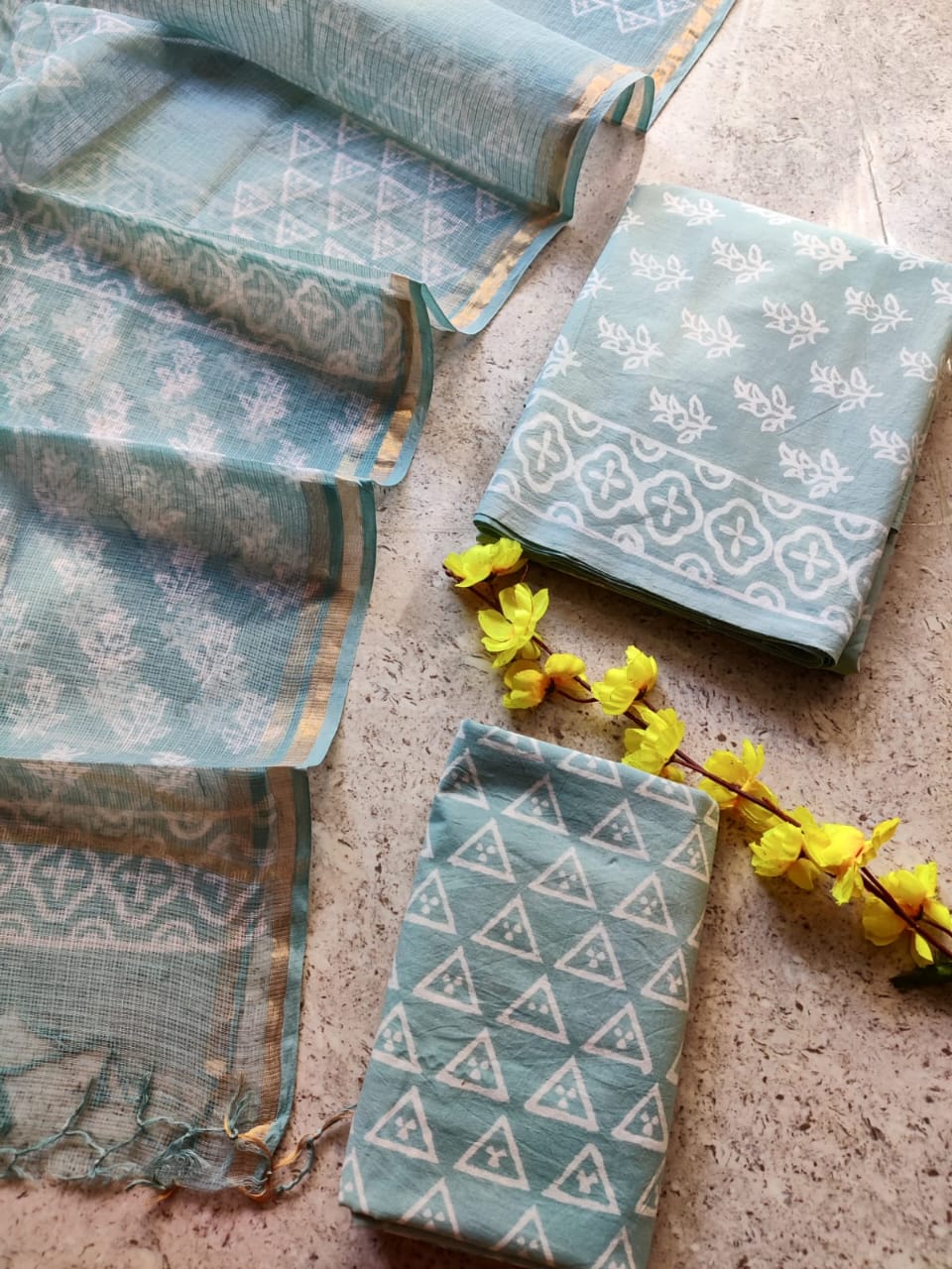 Block printed cotton suit with kota doriya duppta
Top @ bottom *cotton*
Duptta *kota doriya*