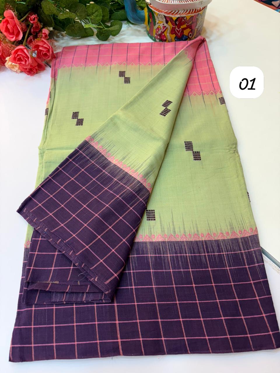 Handwoven pure Dhonekhali cotton ( 100 count cotton Dhonekhali saree)
Without BP(5.5 mtr)