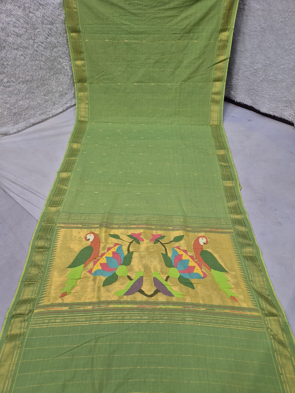 Yeola cotton paithani*
Pure cotton
Handloom saree
Traditional Narali border
Running blouse
Shoulder butta