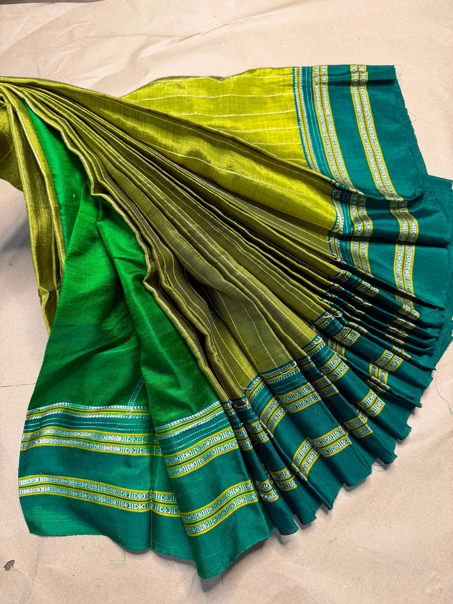 Material - viscos by cotton with Cotton By Cottan
Border - *Gayatri And Chikki Big border
Saree Name -ilkal special Gayatri saree
Pallu -*silk pallu*
Blouse -running
Handloom - *Hand Loom*
Saree length- 7.2