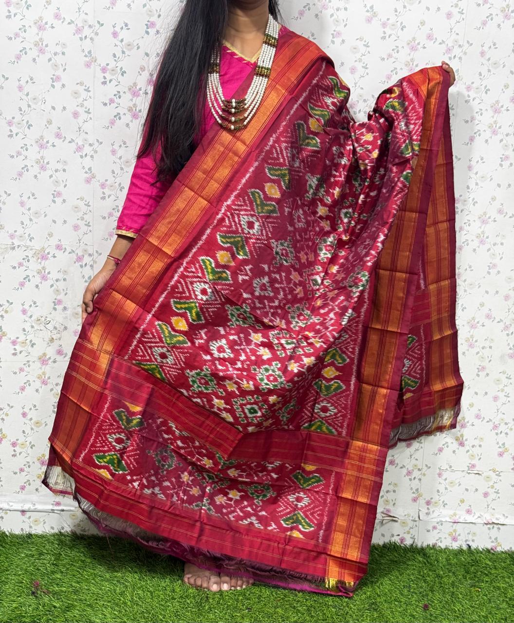 *IKKAT SILK DUPPATA*
*Length: 2.5 meters*
*Height: 36 inches*