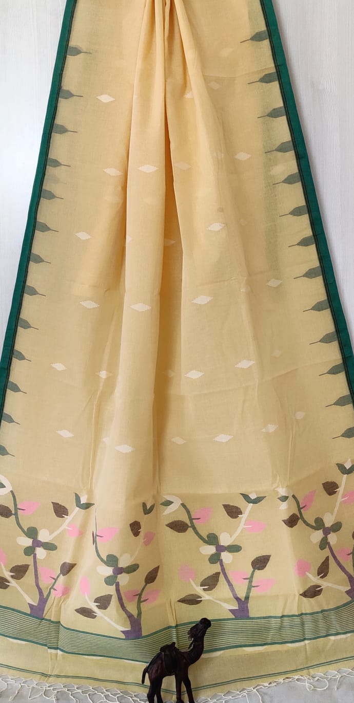 Very exclusive,Beautiful 100 Count pure
Cotton by Cotton Hand Spoon jamdani
with temple border with very
elegant jamdani motif pallu
Without bp