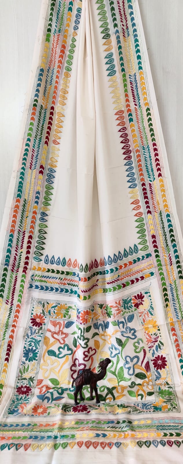 Beautiful kantha work on blended Bangalore silk
With kantha stich work bp