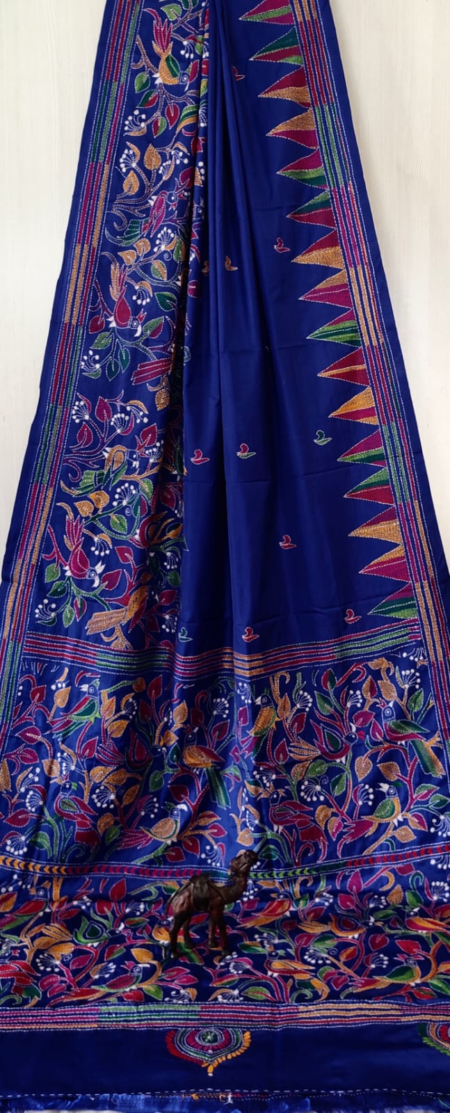 Beautiful kantha work on blended Bangalore silk
With kantha stich work bp