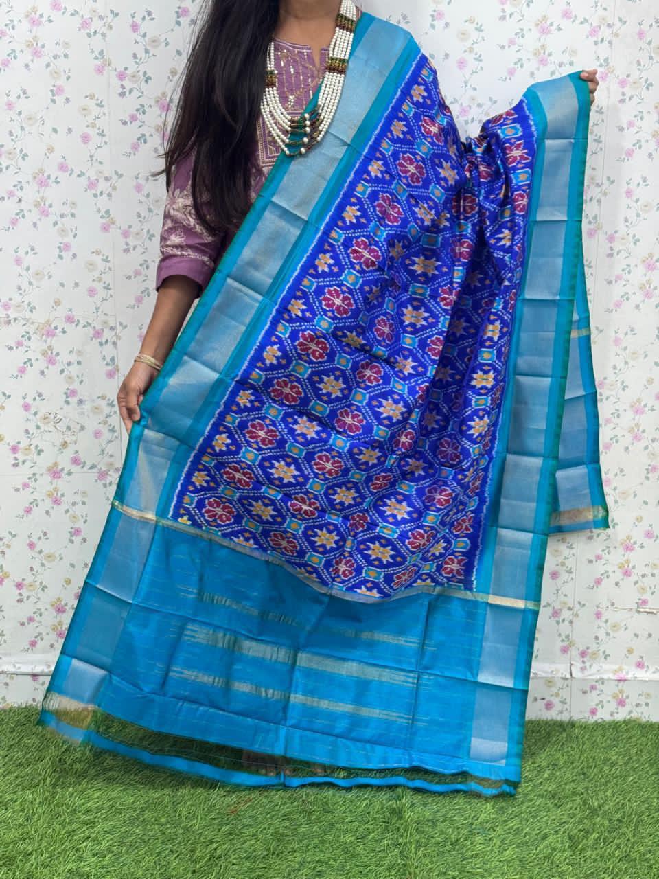 Iru | Ikat Pure Silk Dupatta